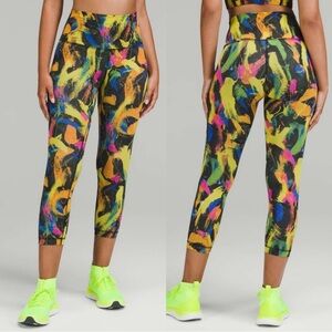 Lululemon Wunder Train HR Tight Leggings Size 6 23” Crop Undertone Black Multi